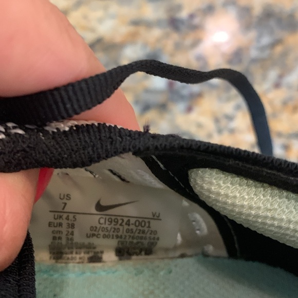 Women’s Nike sneakers - Picture 5 of 5